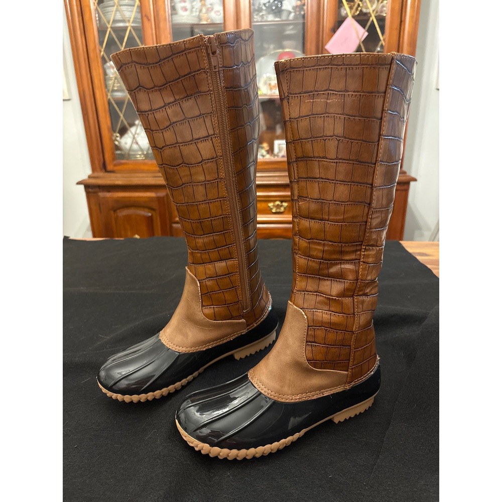 Duck Boots Women 7.5 Brown Black Fair Croc Embossed Tall Zip Rain Boots